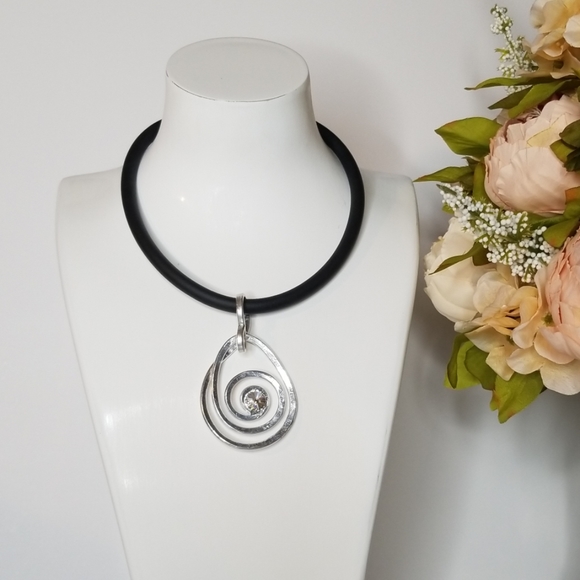 ✅ Jeff Lieb Teardrop Swirl Choker Necklace - Picture 3 of 7